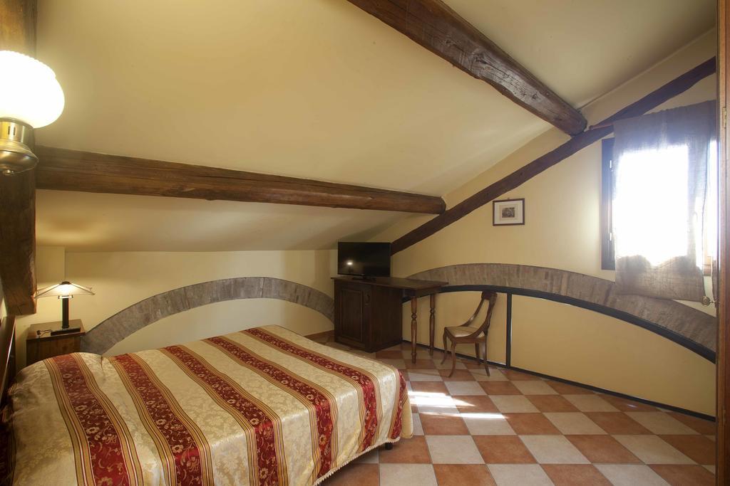 Agriturismo Il Bove Reggio Emilia Habitación foto